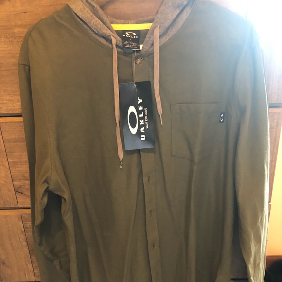 Oakley Other - NWT Oakley Button-Down